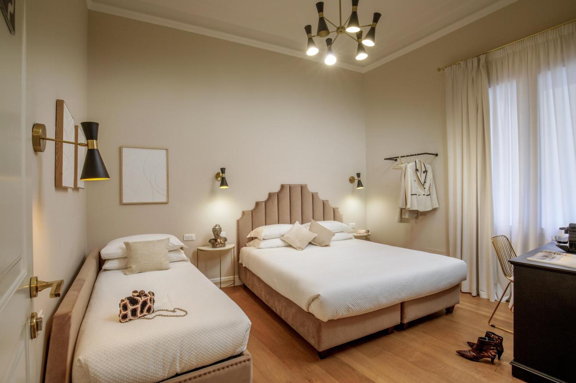 Daplace - Santa Susanna Suites Rome Bagian luar foto